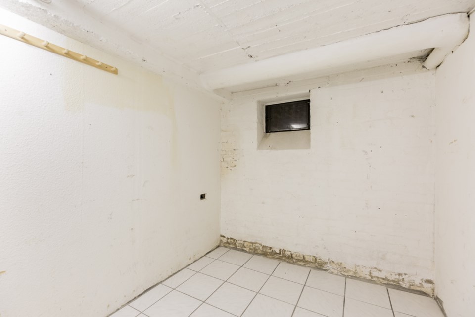 basement suite