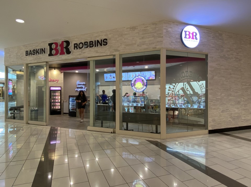 Baskin Robbins store WEB