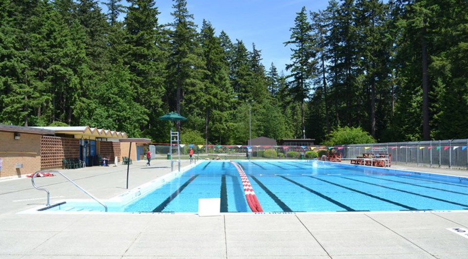 outdoor-pool_central-park