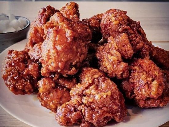 Burnaby food lovers lining up out the door for this new fried chicken restaurant