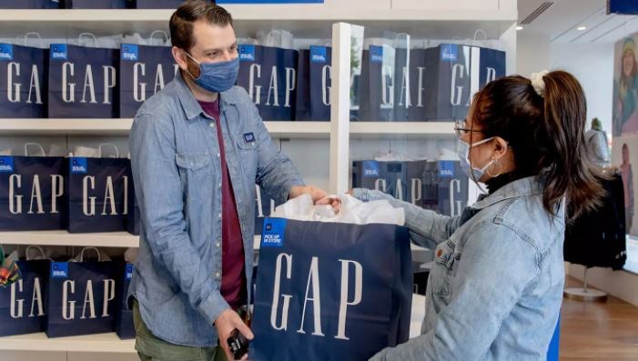 gap burnaby metropolis at metrotown