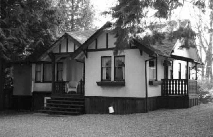 The Louis and Annie Hill Residence was built in 1925 at Deer Lake.
