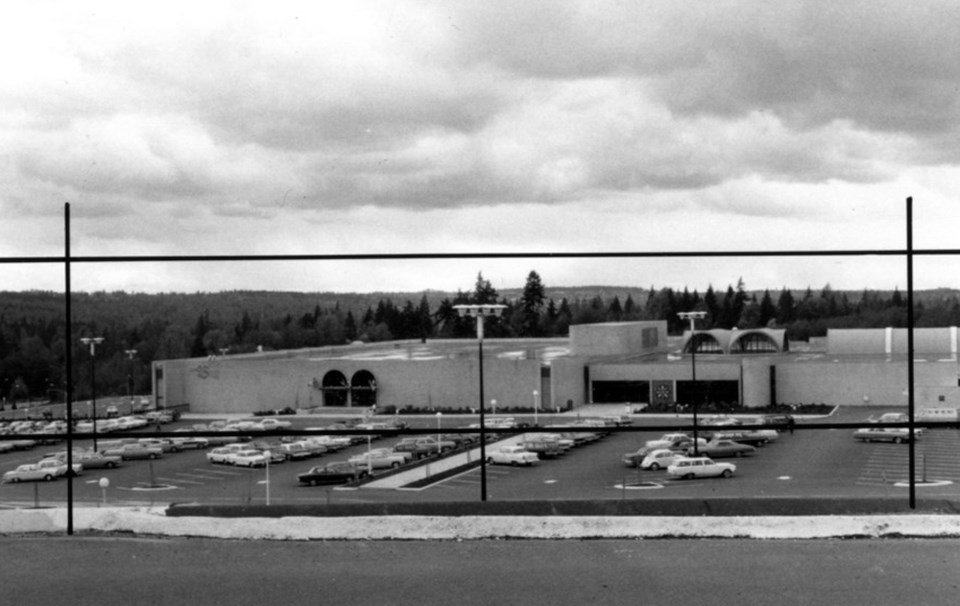 lougheedmallburnabyin1971