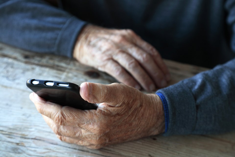 gettyimages-grandparentscamweb