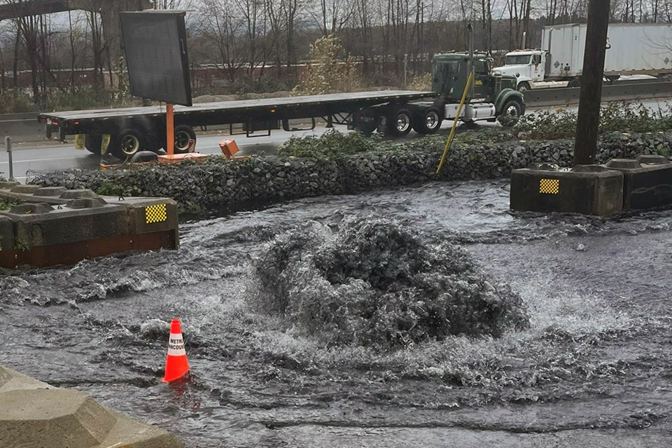 23-427-lw-i-and-i-1000x667-overflowing-sewer