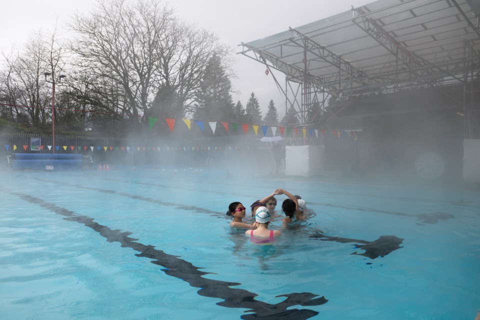 outdoorsynchro08