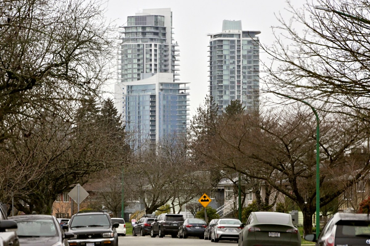 Burnaby rent prices still among highest in Canada: report