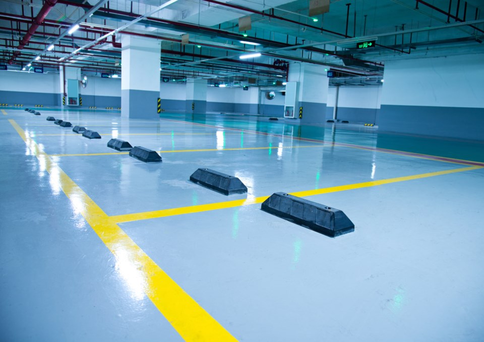 emptyparkinggarage