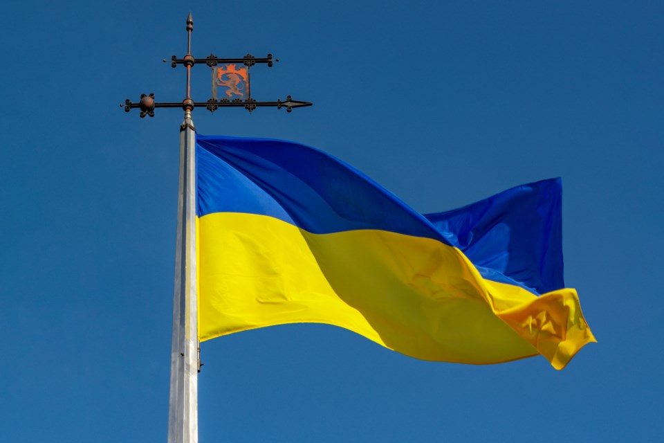 Ukraine_Flag_GettyImages-1370022119