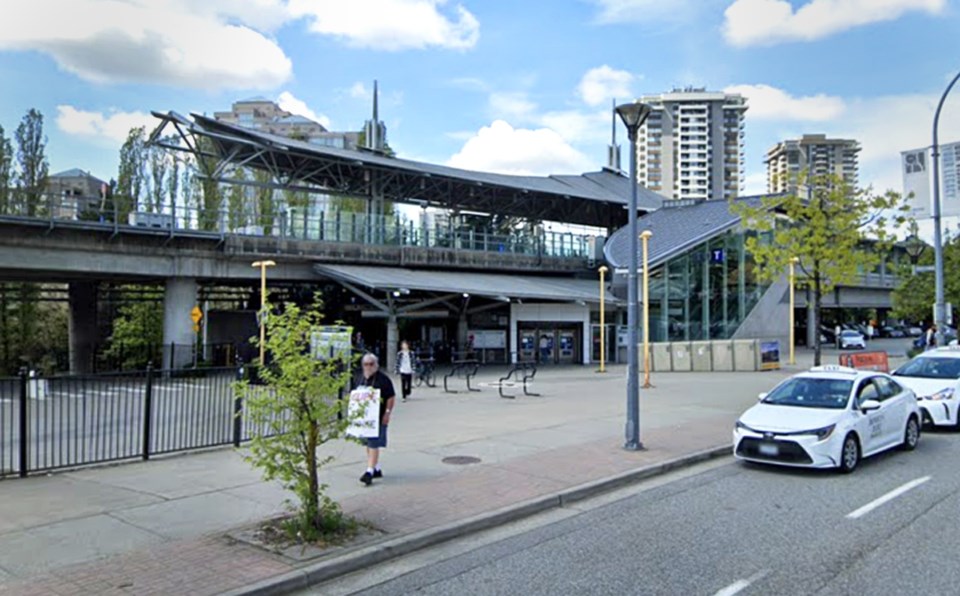 lougheed-skytrain-station