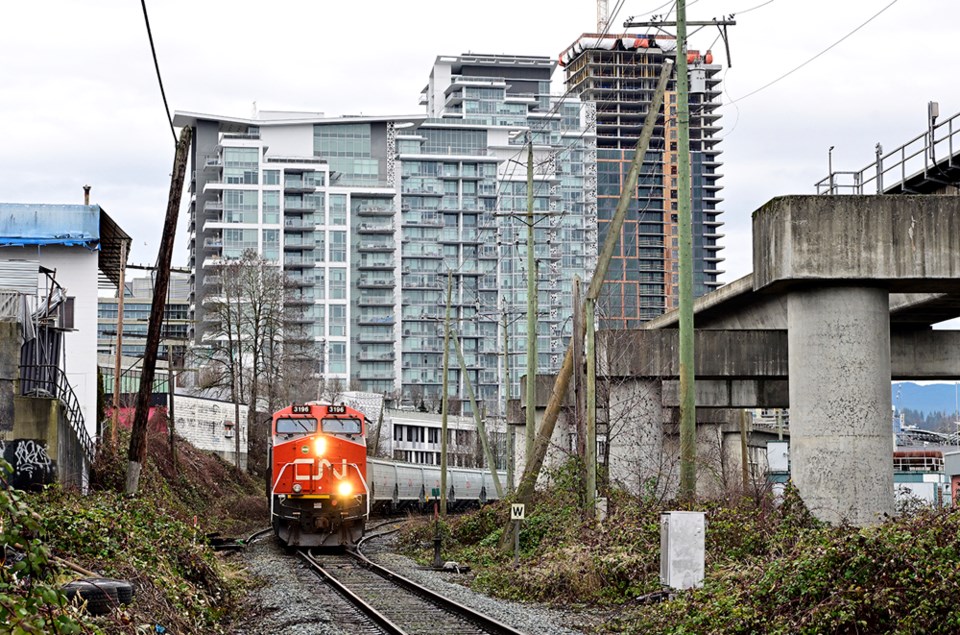 sappertontrainnewwest