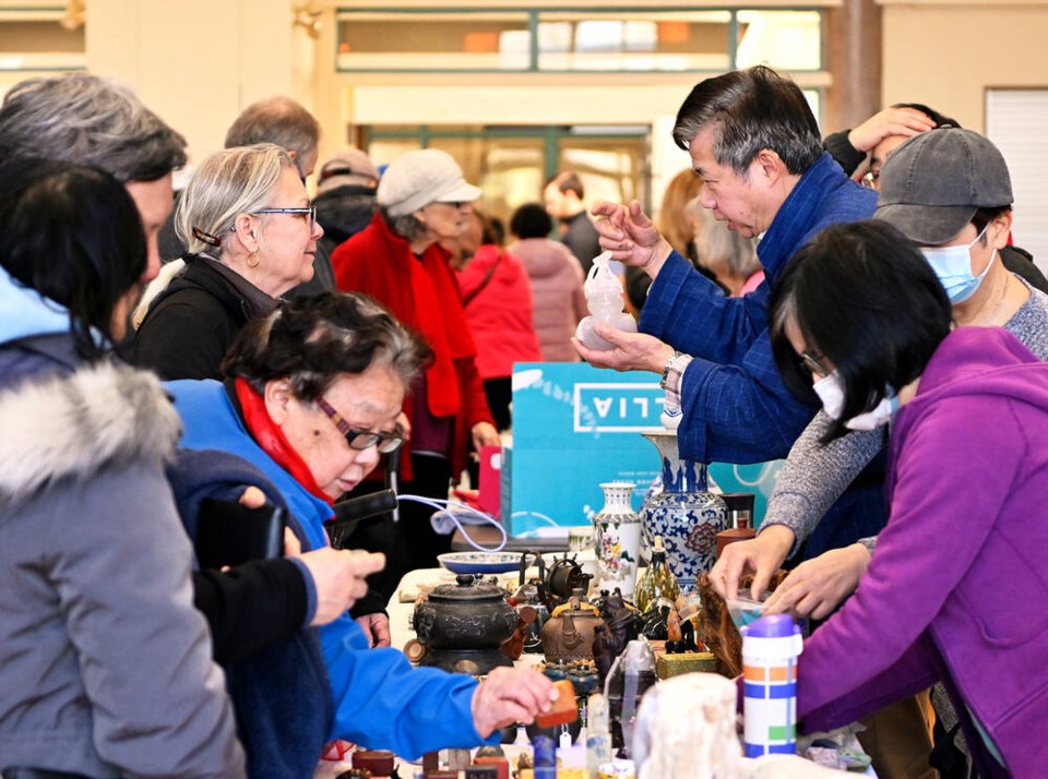 web1_burnaby-flea-market_1