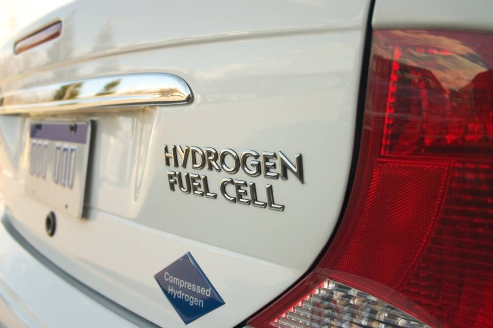 web1_getty-hydrogenfuelcellcar_1