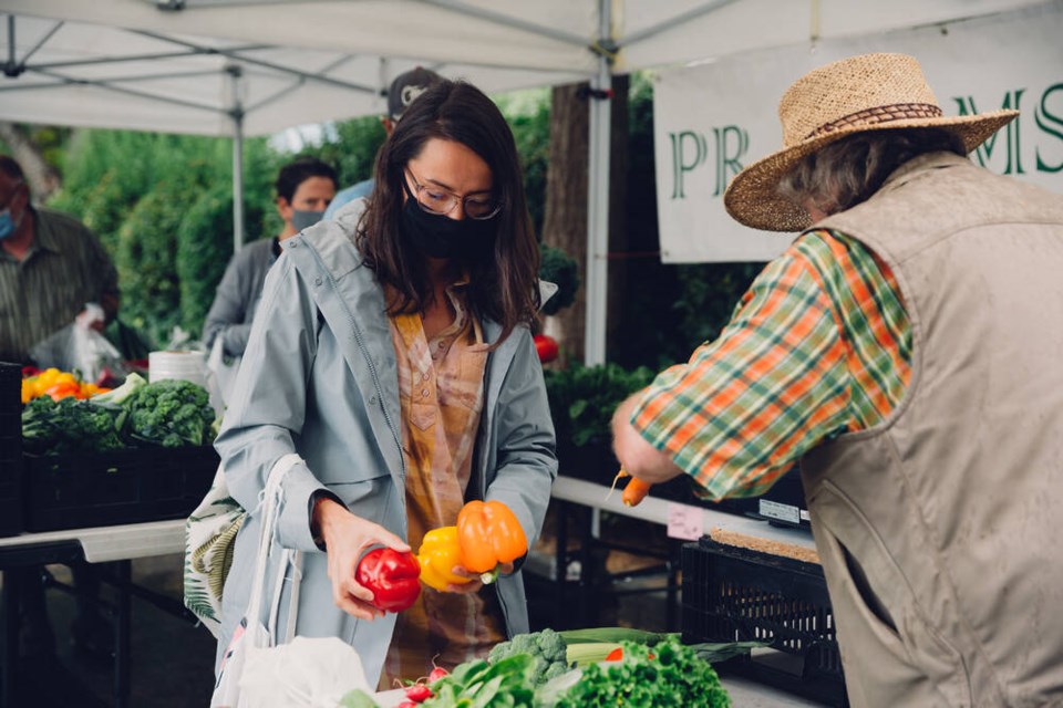 web1_burnaby-artisan-farmer-s-market8-johann-vincent-photography