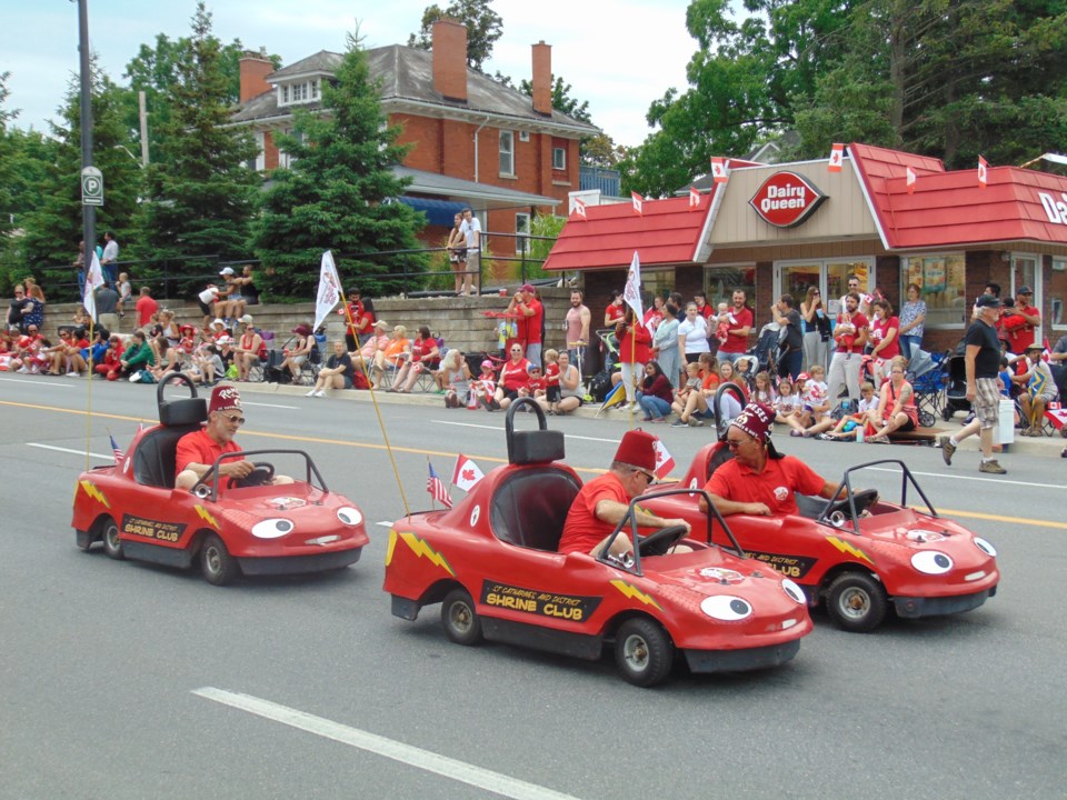 2022 0101 Cambridge Canada Day Parade BL 9