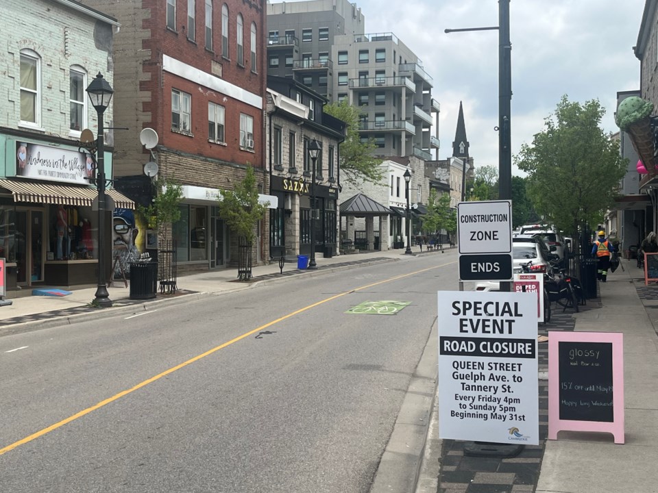 20240530queenstreetmb