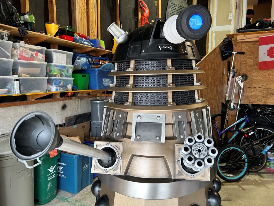 20230325-dalek-jm2