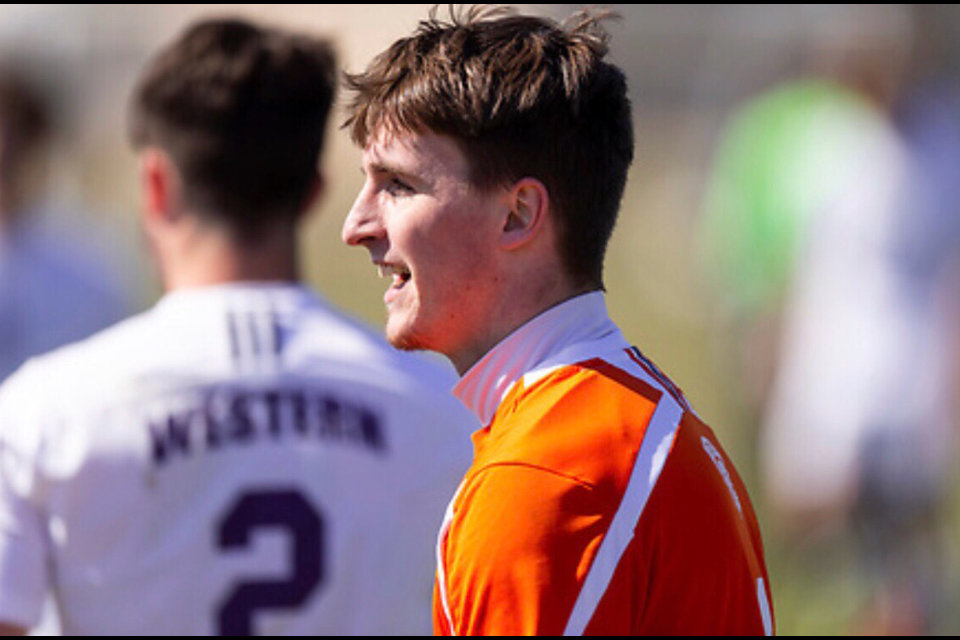 Seanan Main during a soccer match for Western Illinois University