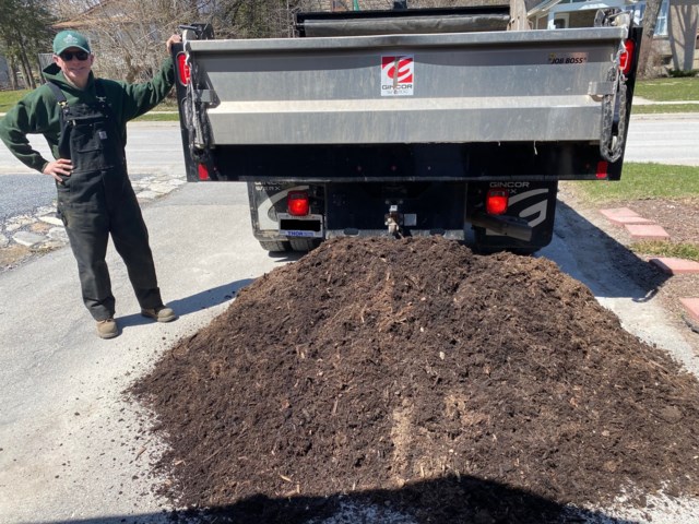 Mulch and Mike w truck