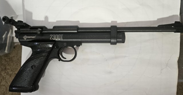 Dan Ad Crosman 2300T Co2 powered Target pistol