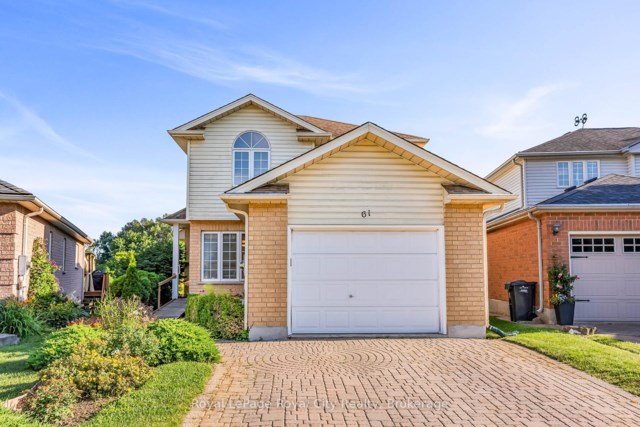 61 Waxwing Cres