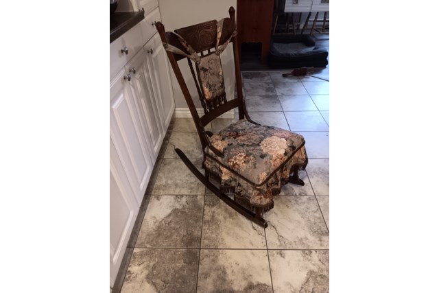 Antique childs online rocking chair prices