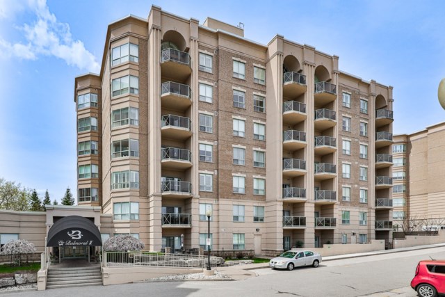 Team Logue real estate houses for sale in Burlington 2085 Amherst Heights Drive - #PH705 - 3