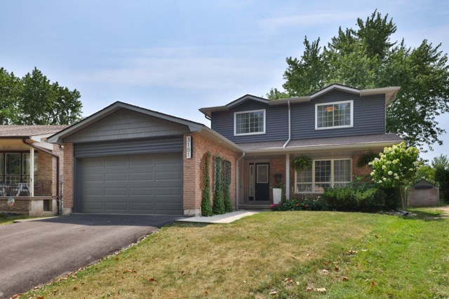 Team Logue real estate houses for sale in Burlington 3101 Bentworth Drive  - 1