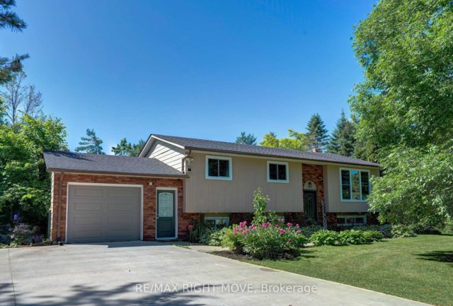 2268 Thomson Crescent