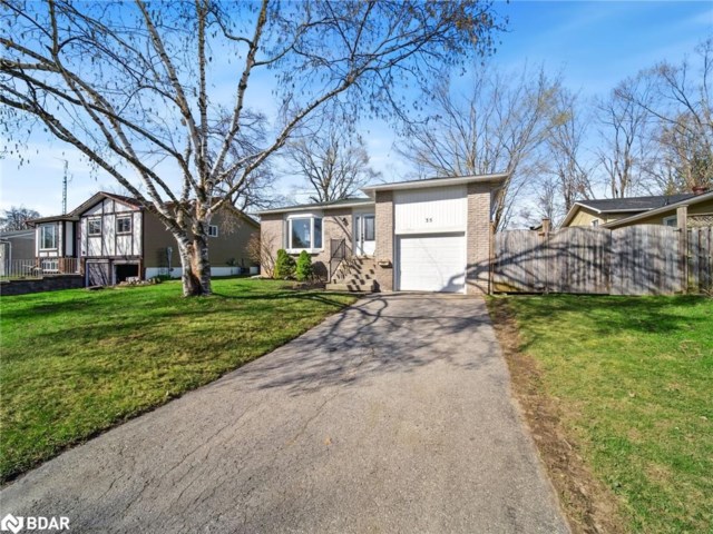 35 Andrea Crescent