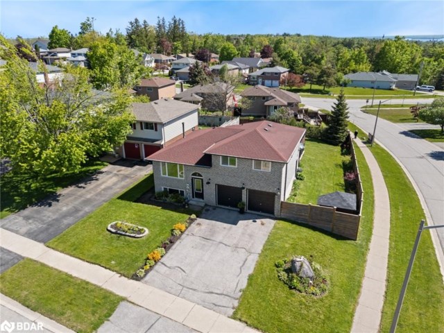 2 Chestnut Place