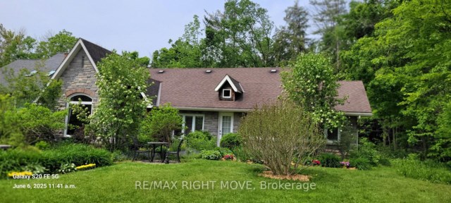 3528 Glenhaven Beach Rd