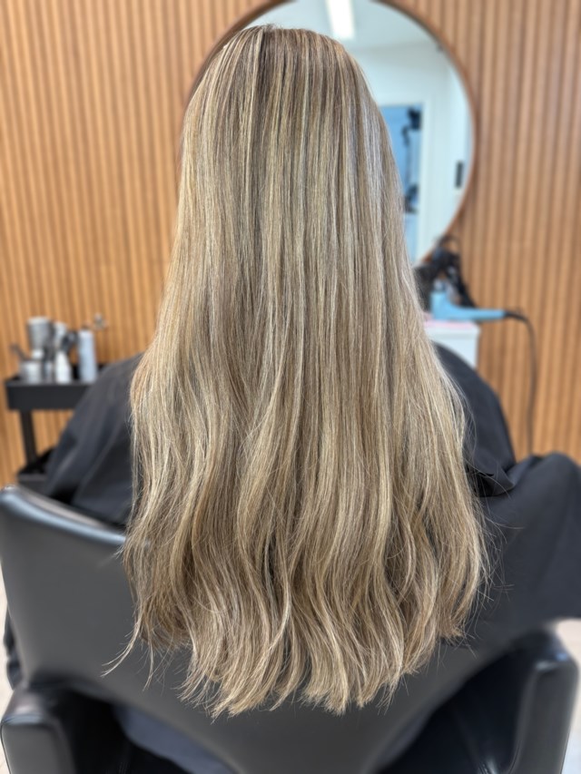 Facetune_20-06-2025-20-33-05