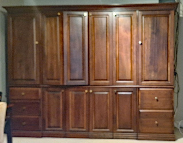 Cabinet Photo