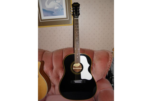 一番の贈り物一番の贈り物EPIPHONE 1963 EJ-45 Limited Edition 器材
