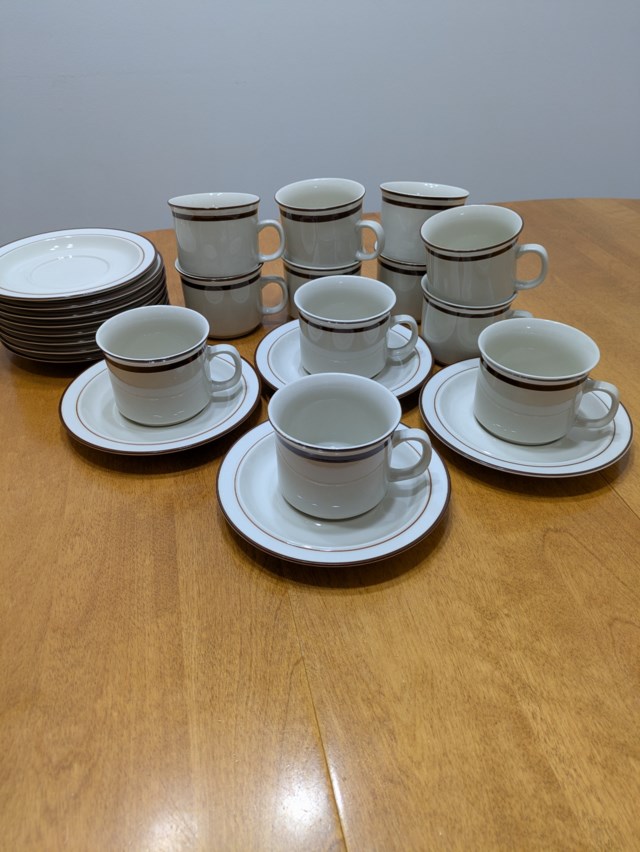 Stoneware Brown compressed