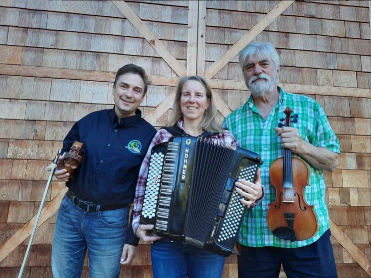 Folk instrumentalists JJ Guy, Annette Fischer and Gordon Stobbe will perform at a special concert commemorating the 50th anniversary of the Sunshine Coast Festival of the Performing Arts.