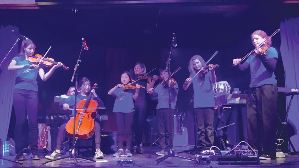 aart-beat-coast-string-fiddlers