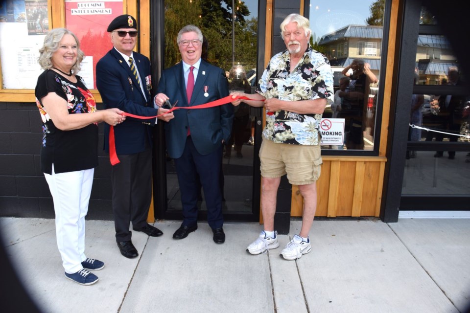 1-n-legion-suzanne-mclean-bill-mclean-mayor-john-henderson-mike-david