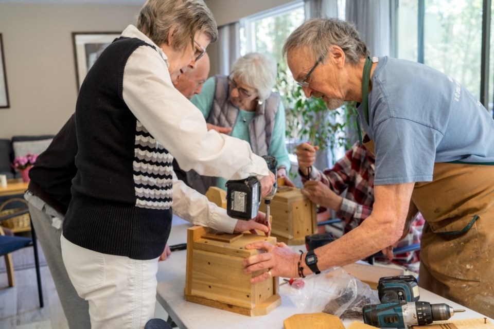 Sunshine Coast Hospice’s The Circle is a free program for people with life-limiting illnesses (Parkinson’s, dementia, cancer, COPD, for example) and their caregivers. 