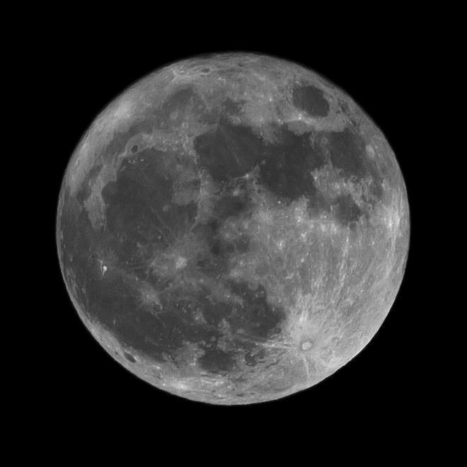 cc_full moon view from northern hemisphere - wikipedia.org
