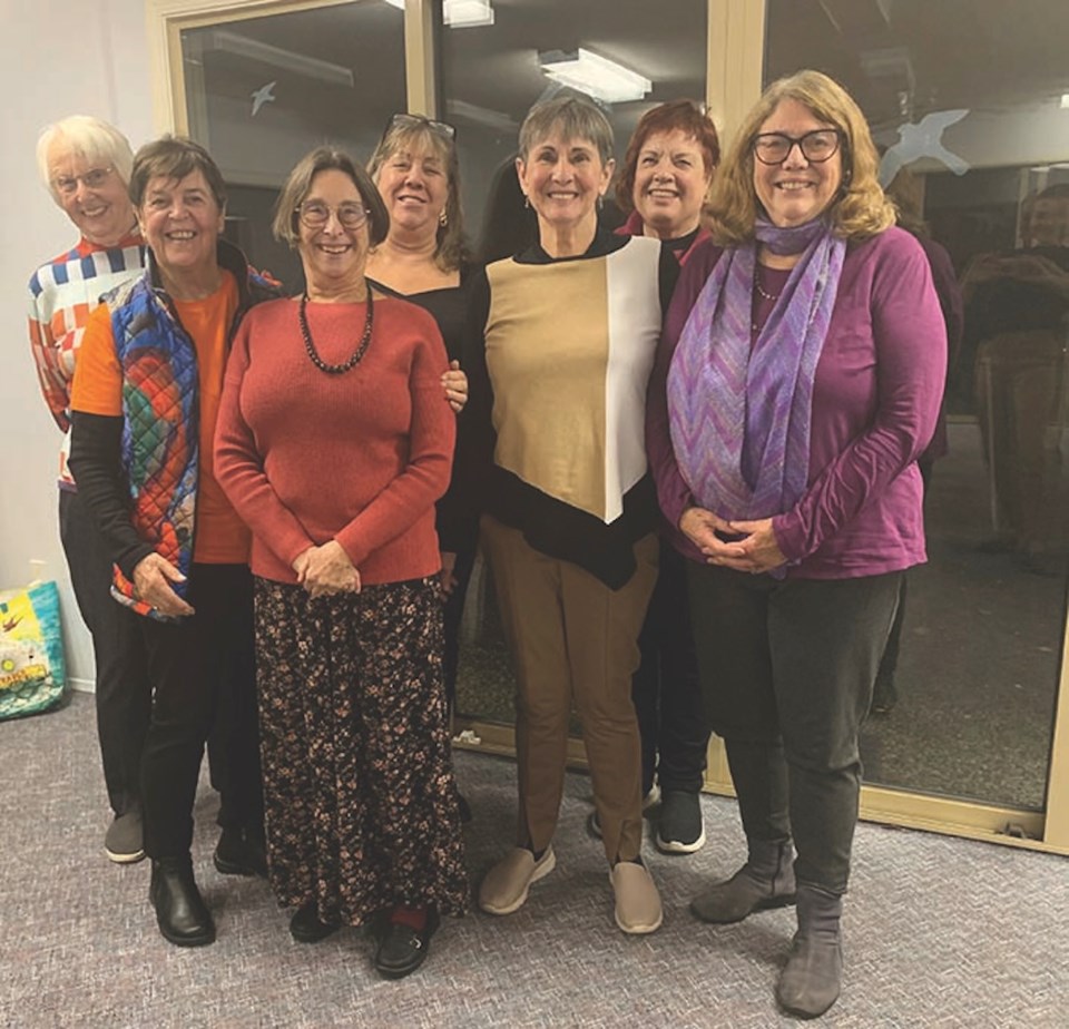 c-sccss-volunteers-thrift-store_d