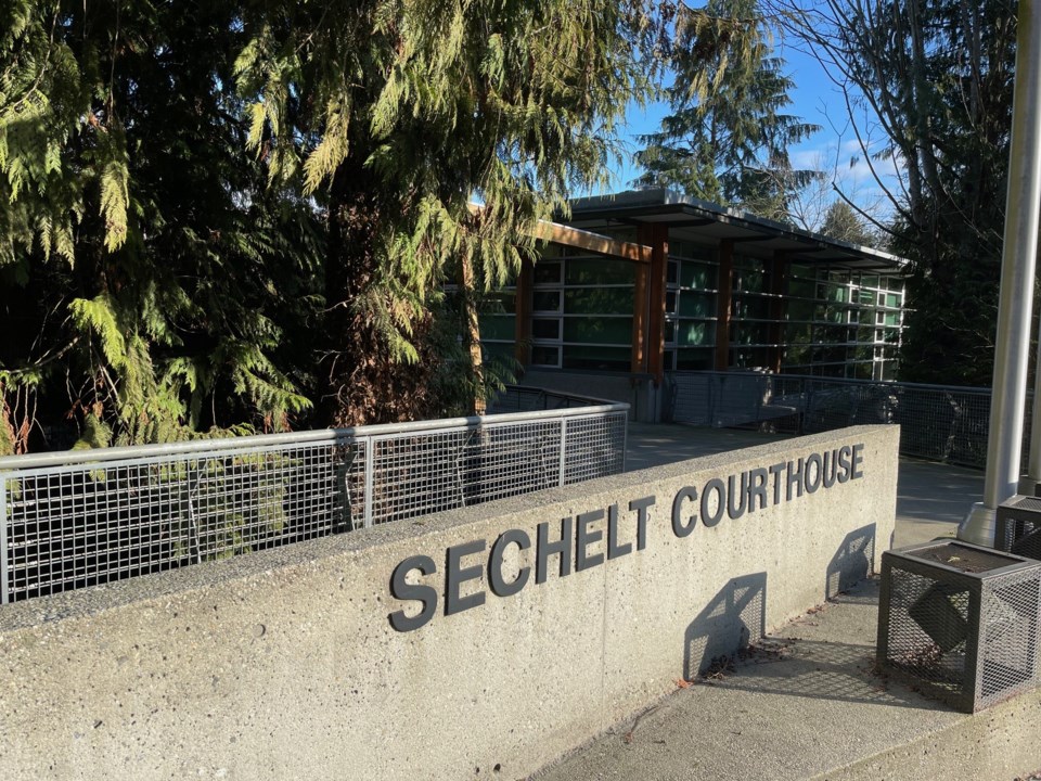 sechelt-court-house