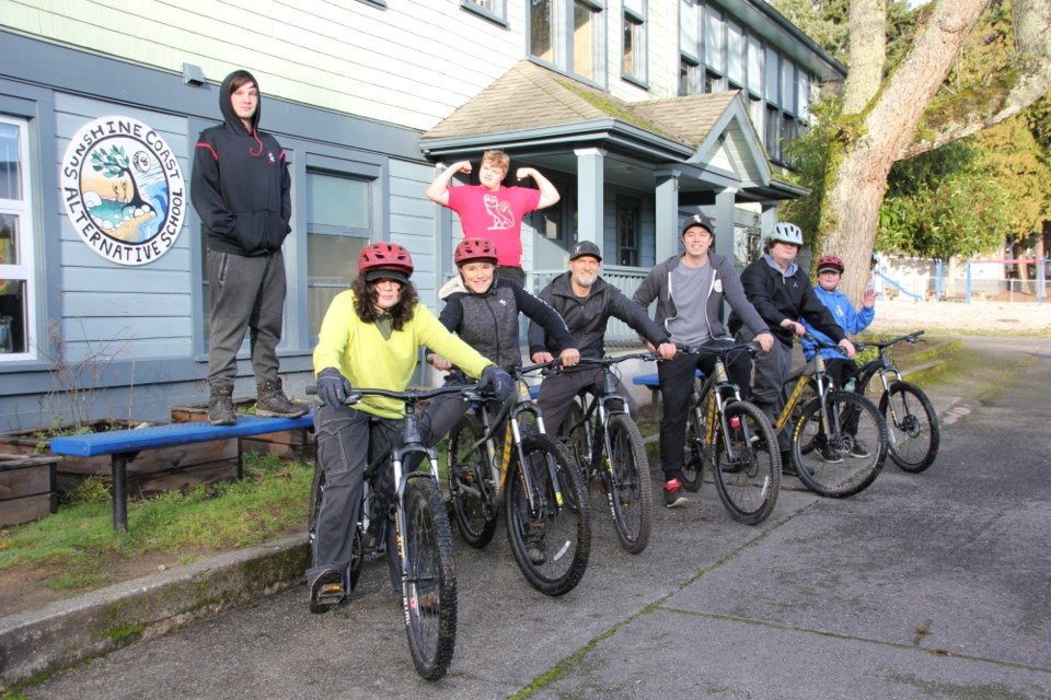 Left to right: Blair Pearl, Elise Wilson, Hunter Jeffries, Cody Pettman, Tom Harder, Mark Villanueva, Tyson Morris, and James Bedlington. 