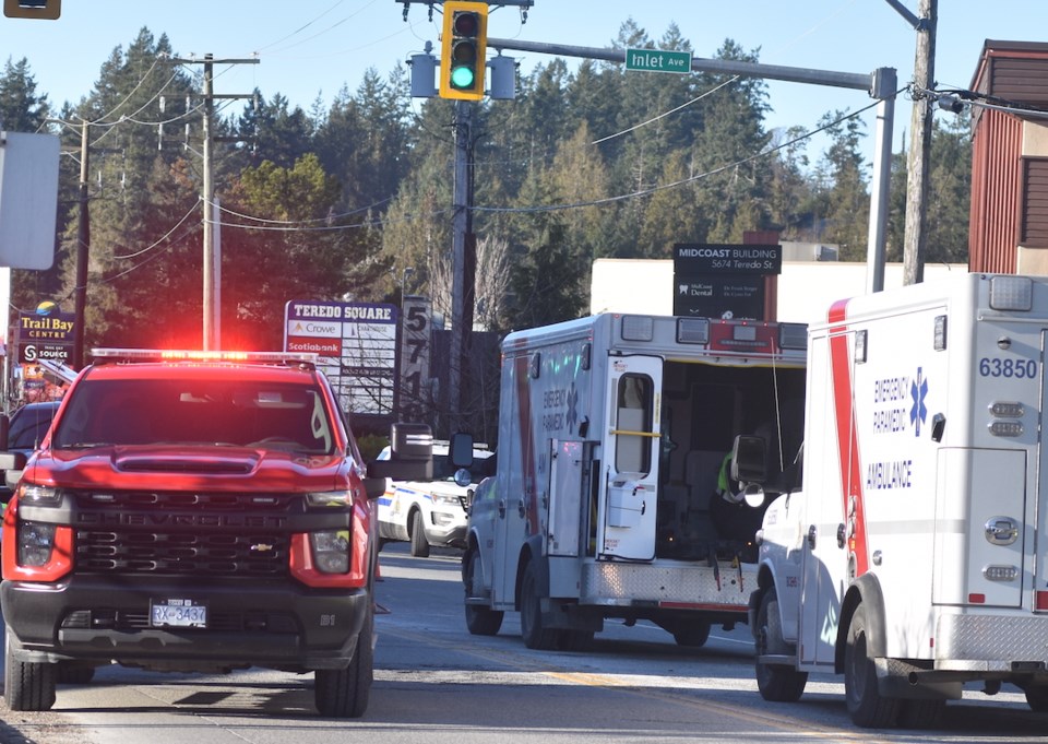 first-responders-at-intersection-of-inlet-avenue