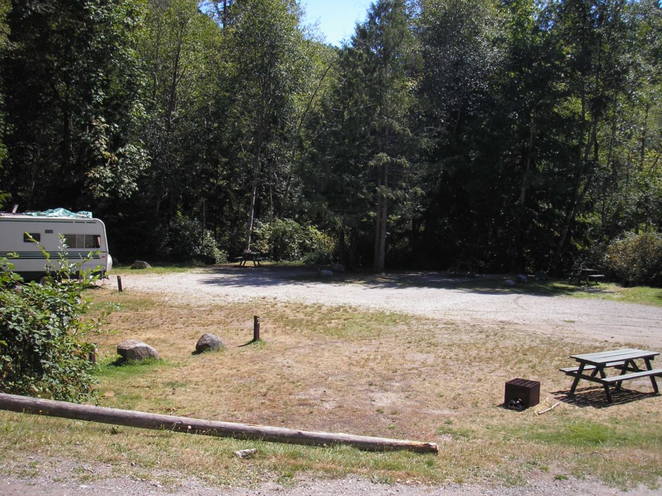 Katherine Lake - campsites