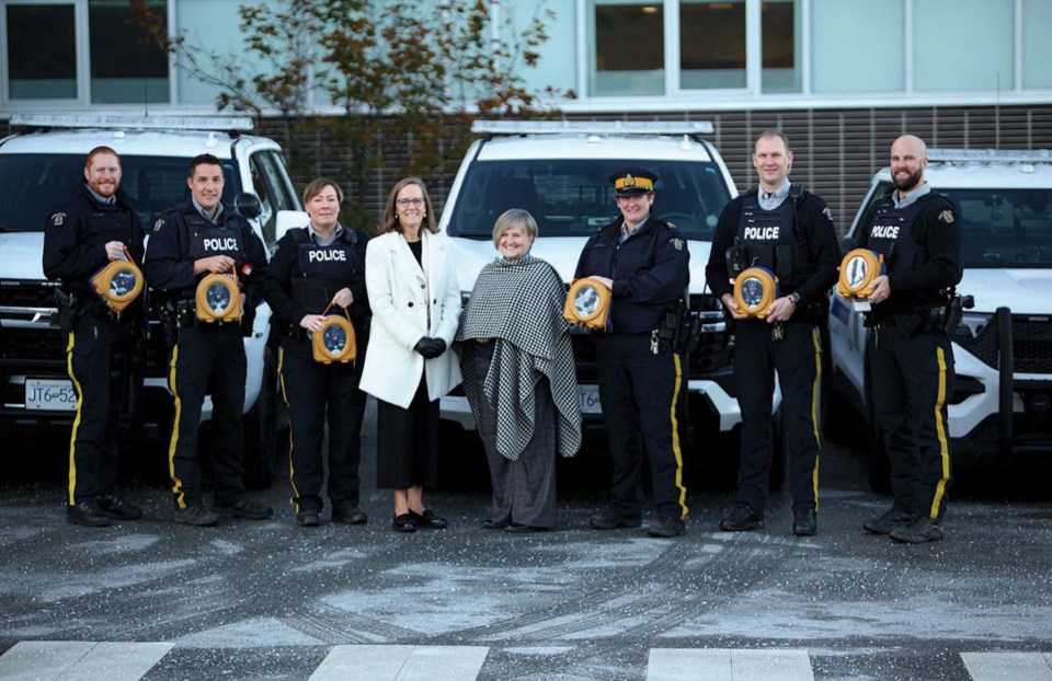 c-hospital-foundation-high-resolution-photos-aeds-rcmp-0005_d