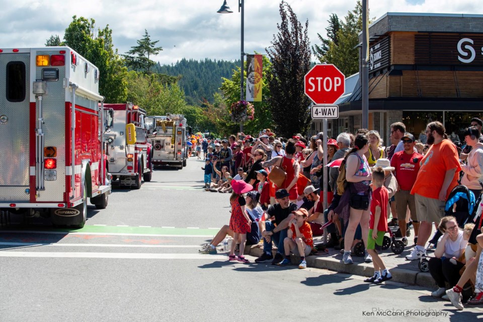 canada-day-parade-crowd-ken-mccann