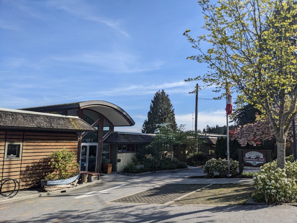 gibsons-municipal-hall-c