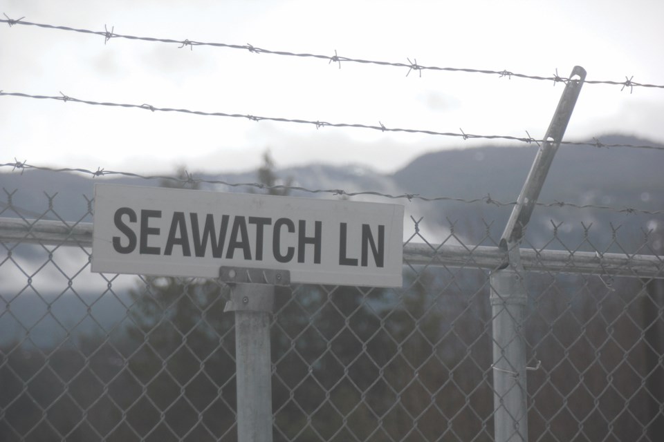 N. Seawatch fence